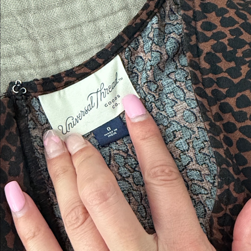 Universal Thread Brown Leopard Print Long Sleeve … - image 3